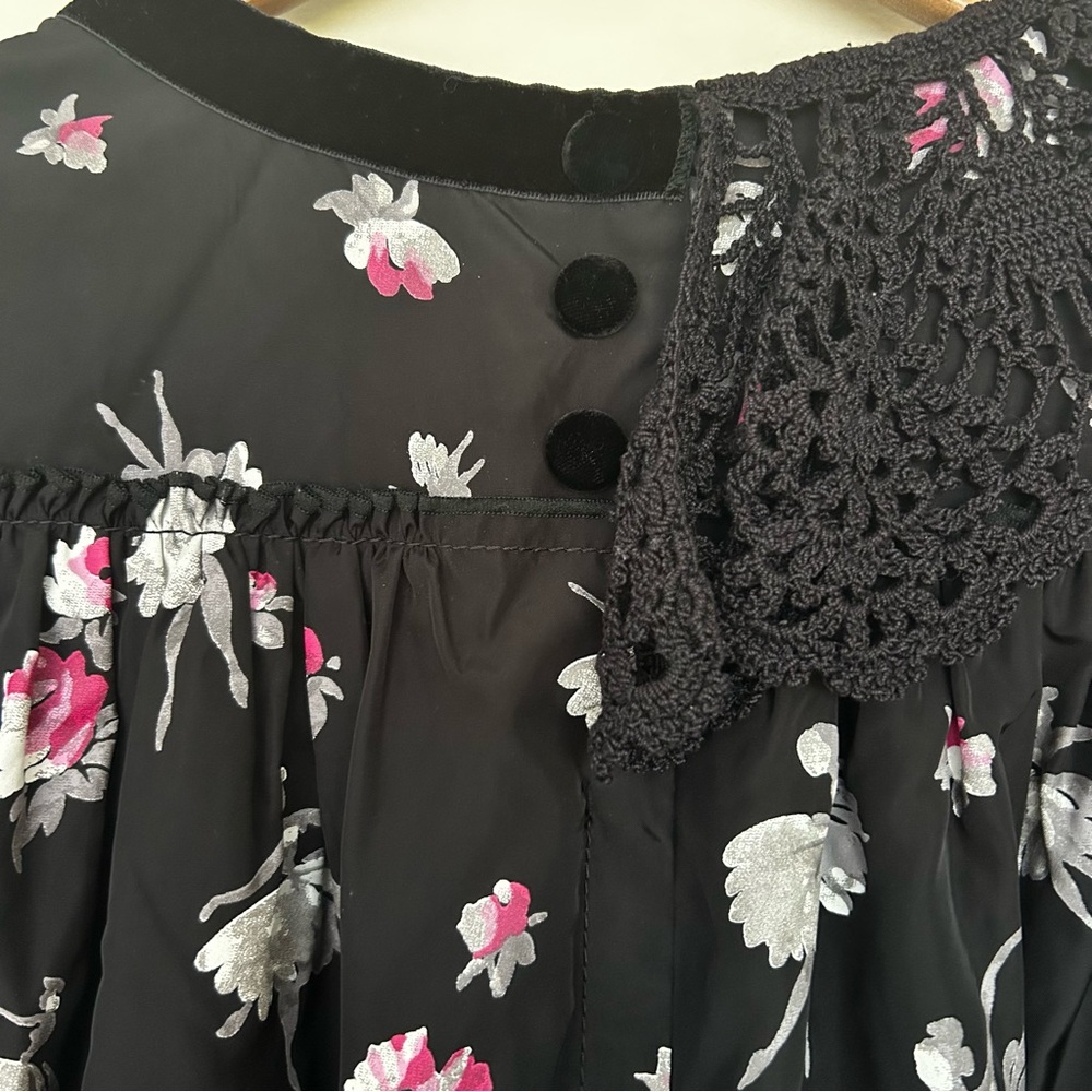 Marc Jacobs Black Pink Floral crochet oversized Blouse. Size 00 - Picture 9 of 13
